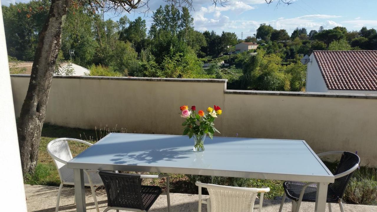 Le Clos Des Oiseaux Saintes Εξωτερικό φωτογραφία