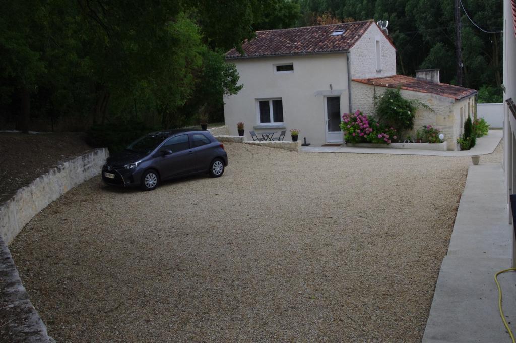 Le Clos Des Oiseaux Saintes Εξωτερικό φωτογραφία
